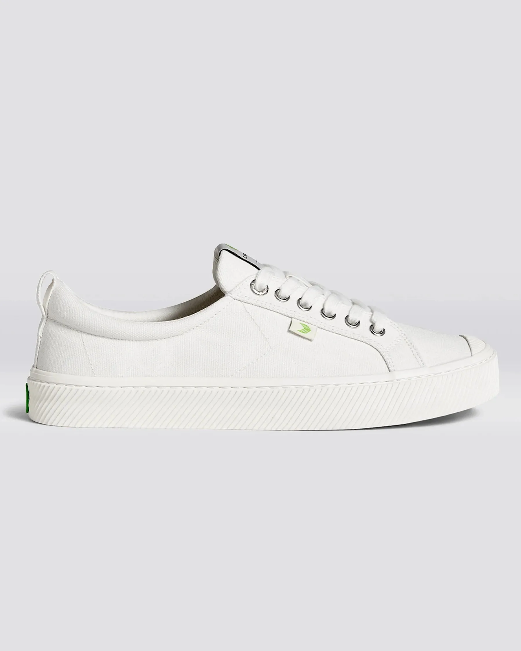Chaussures Cariuma OCA Basses en Toile Off-White