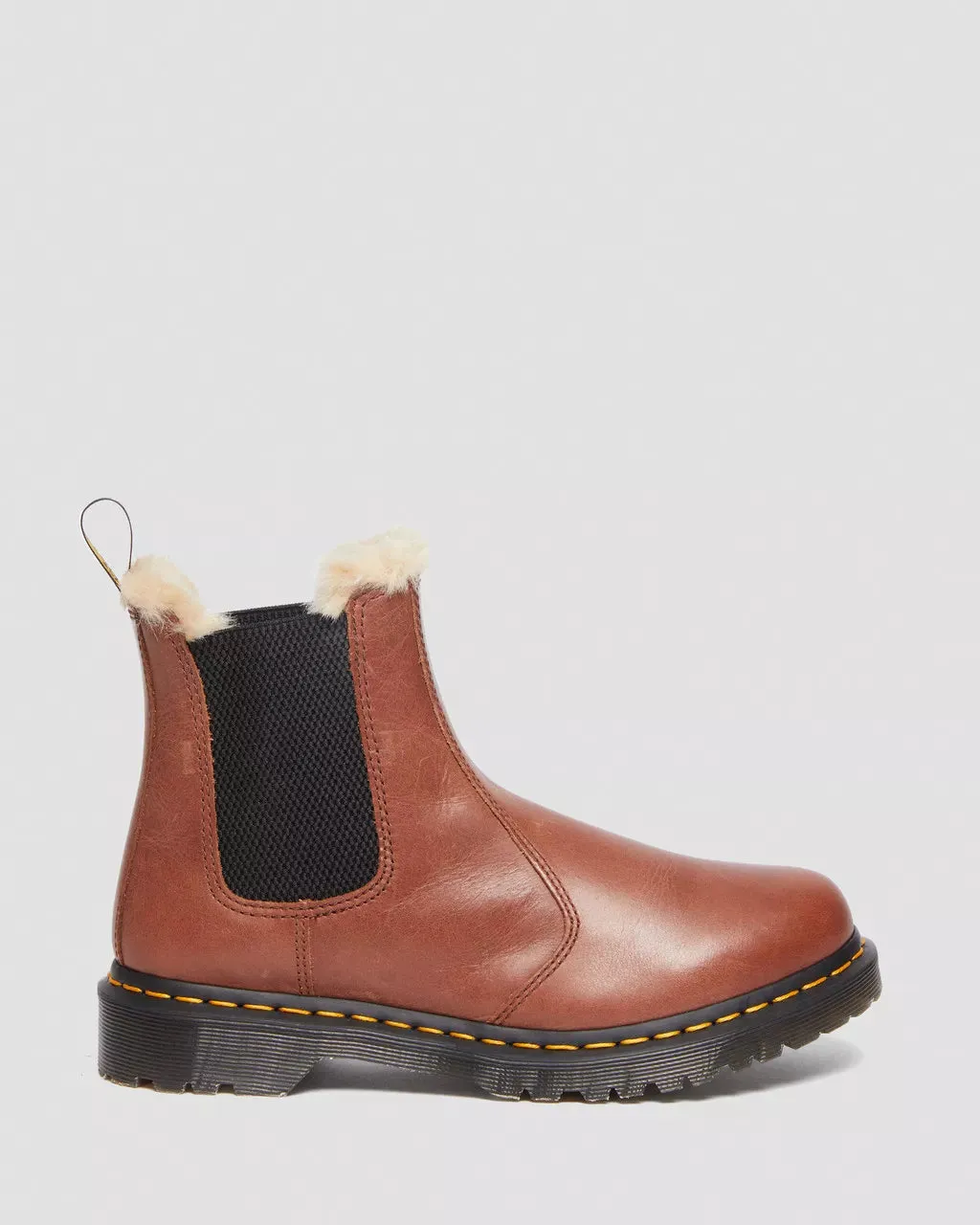 Bottes Dr Martens 2976 Leonore Farrier en marron selle