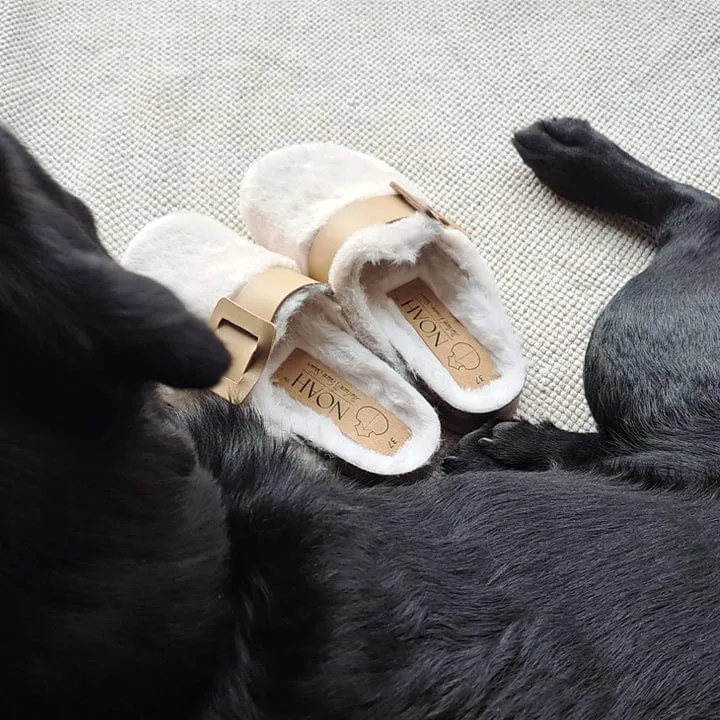 Joelina Chaussons en simili-shearling vegan pour femmes | Blanc