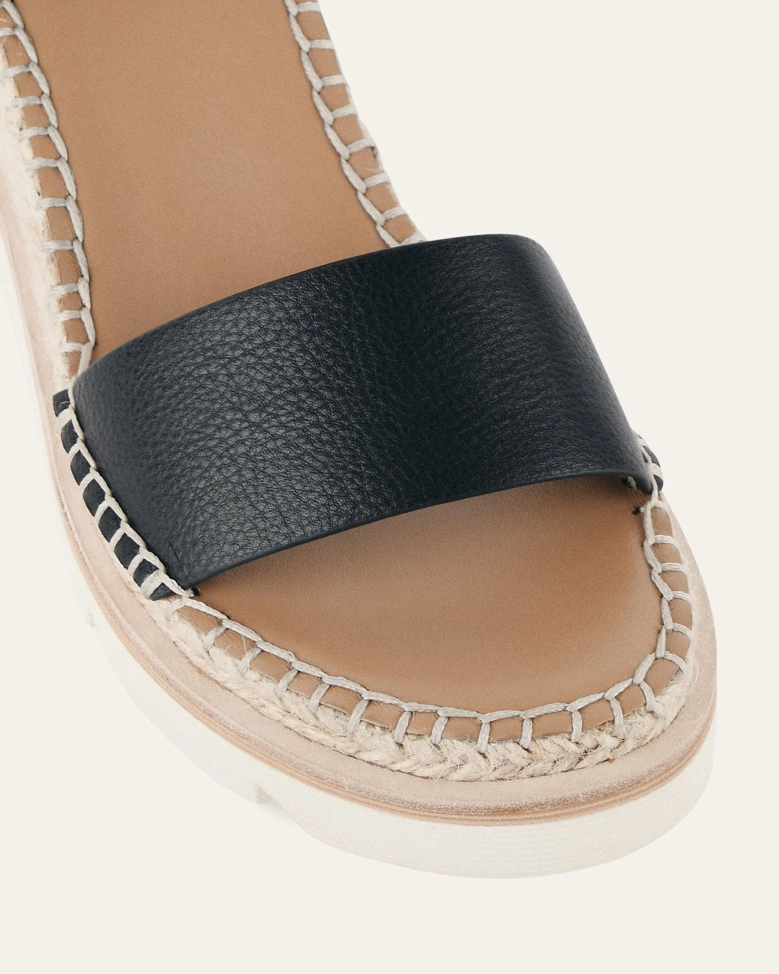 KELLY ESCARPINS À TALON MOYEN WEDGES NOIR BLANC