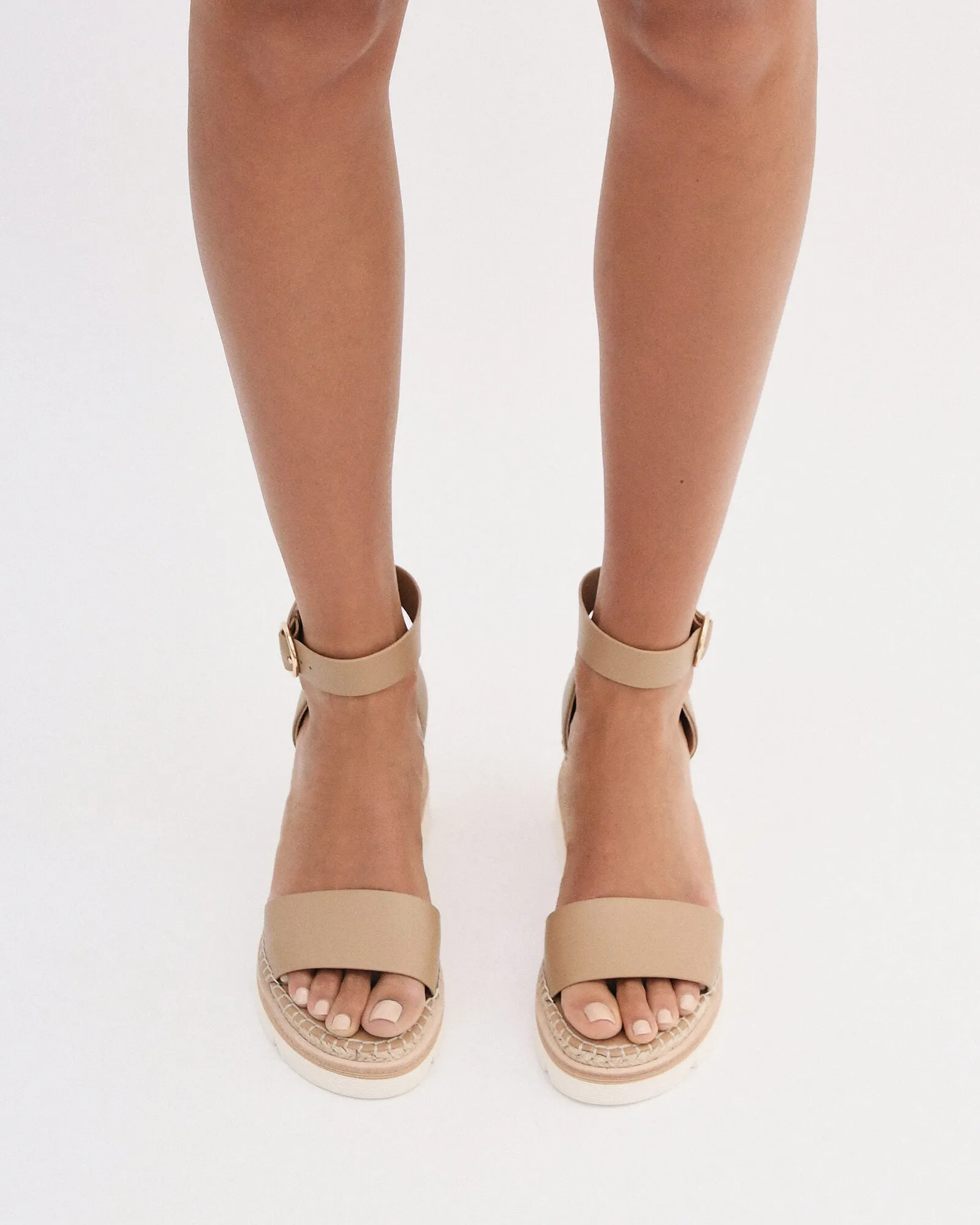 KELLY WEDGES À TALON MID EN CUIR TAN