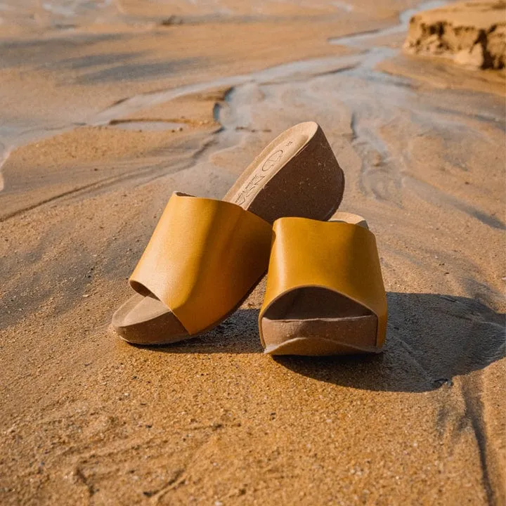 Escarpins compensés végan en simili cuir de maïs Rossella Femme | Ocre
