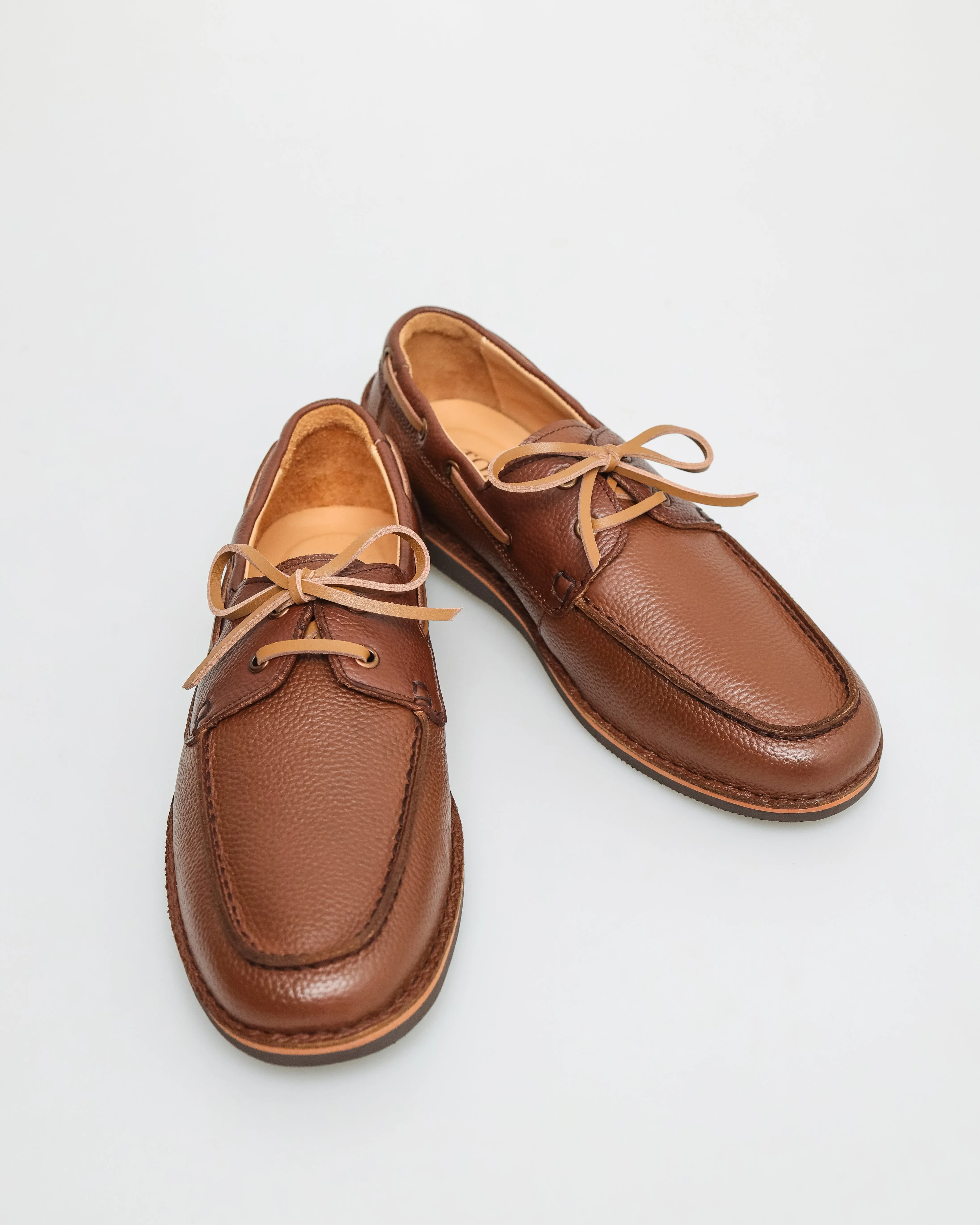 Chaussures bateau en cuir pour hommes Tomaz C551