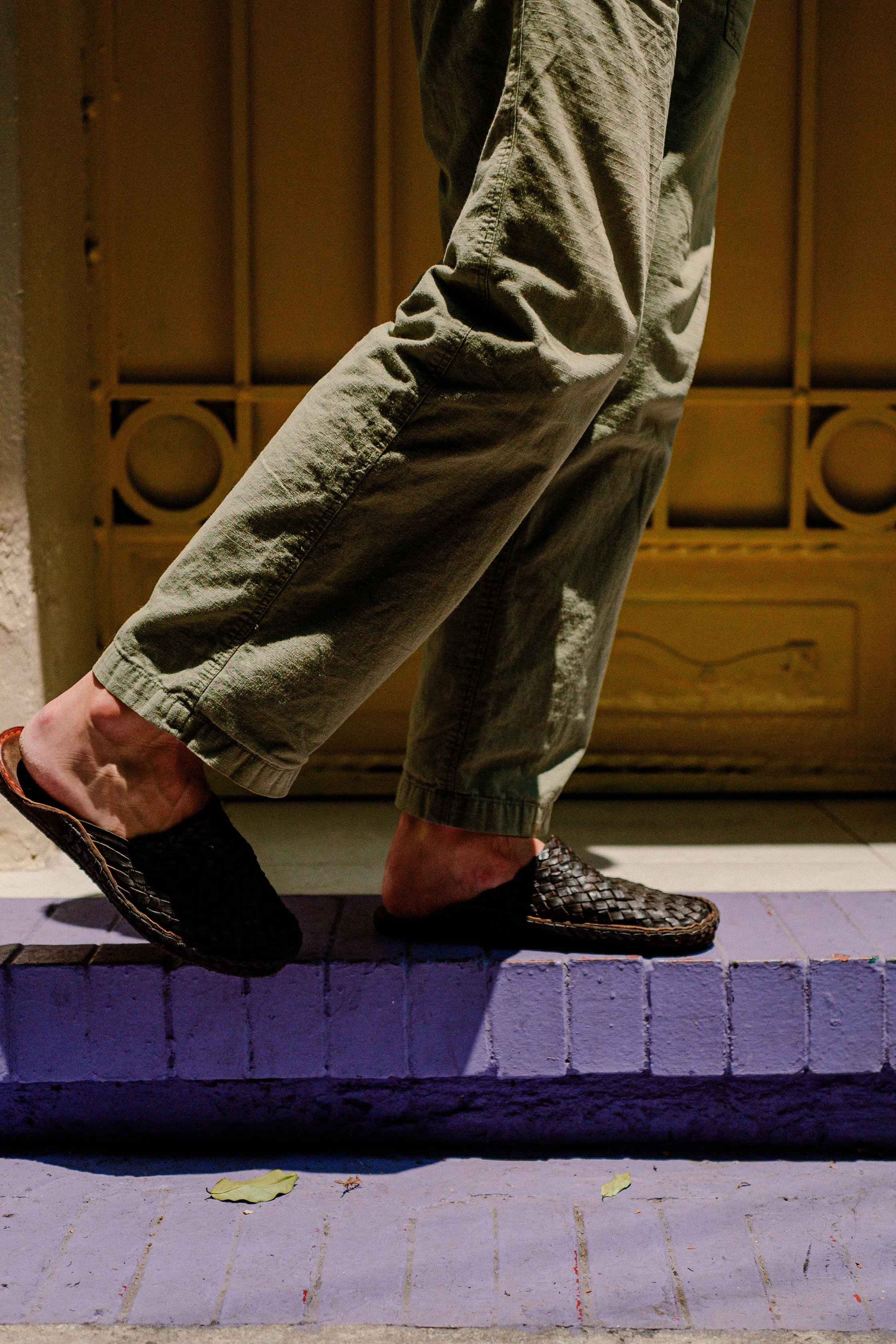 Chausson Woven City en Charbon
