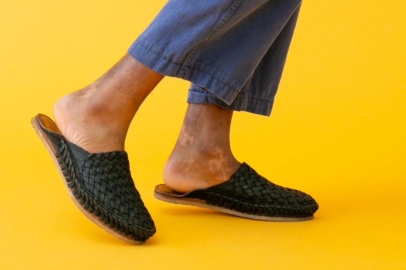 Chausson Woven City en Charbon